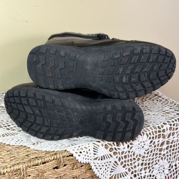 Ladies thinsulate lined‎ winter boots, size 7 - Picture 8 of 9